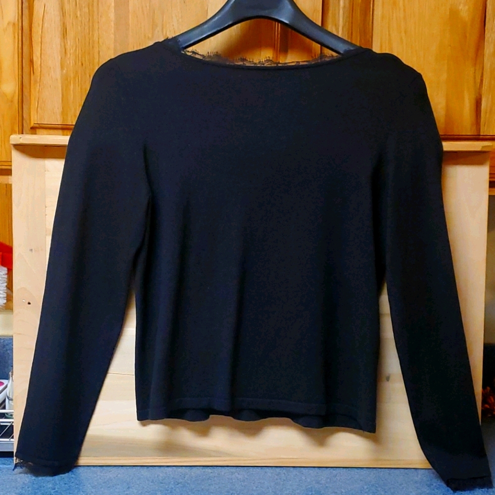 Women's sweater top